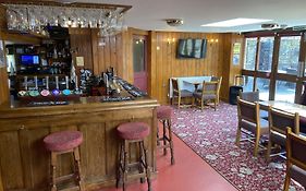 The Jolly Drayman Pub And Hotel